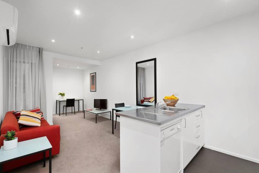 108 Astral Apartments メルボルン エクステリア 写真