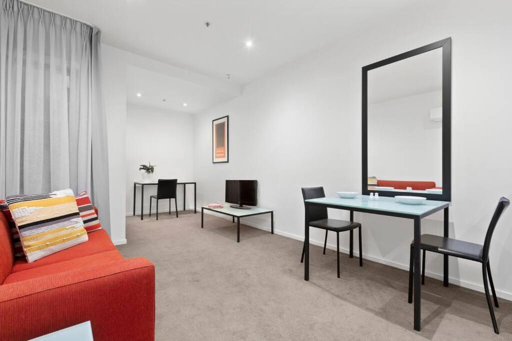 108 Astral Apartments メルボルン エクステリア 写真