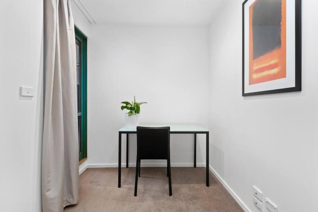 108 Astral Apartments メルボルン エクステリア 写真