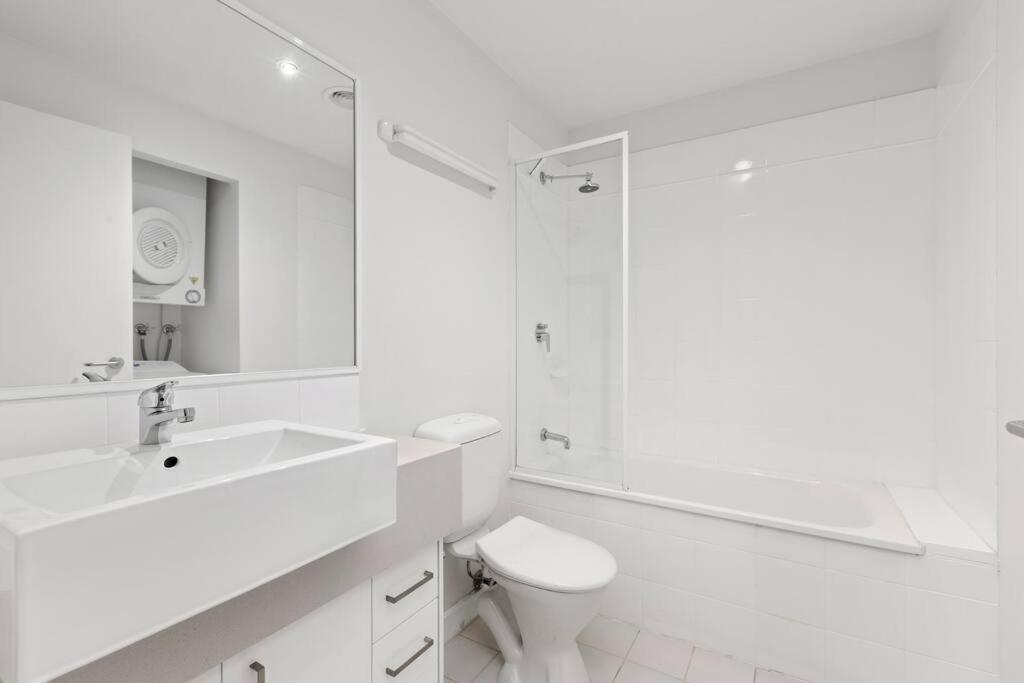 108 Astral Apartments メルボルン エクステリア 写真